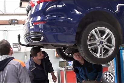 2487 H 01 Autoopravár - mechanik