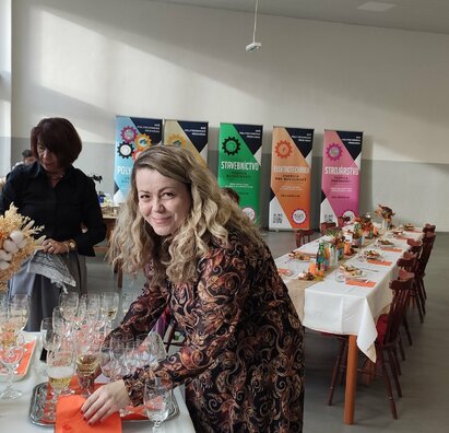 Október mesiac úcty k starším